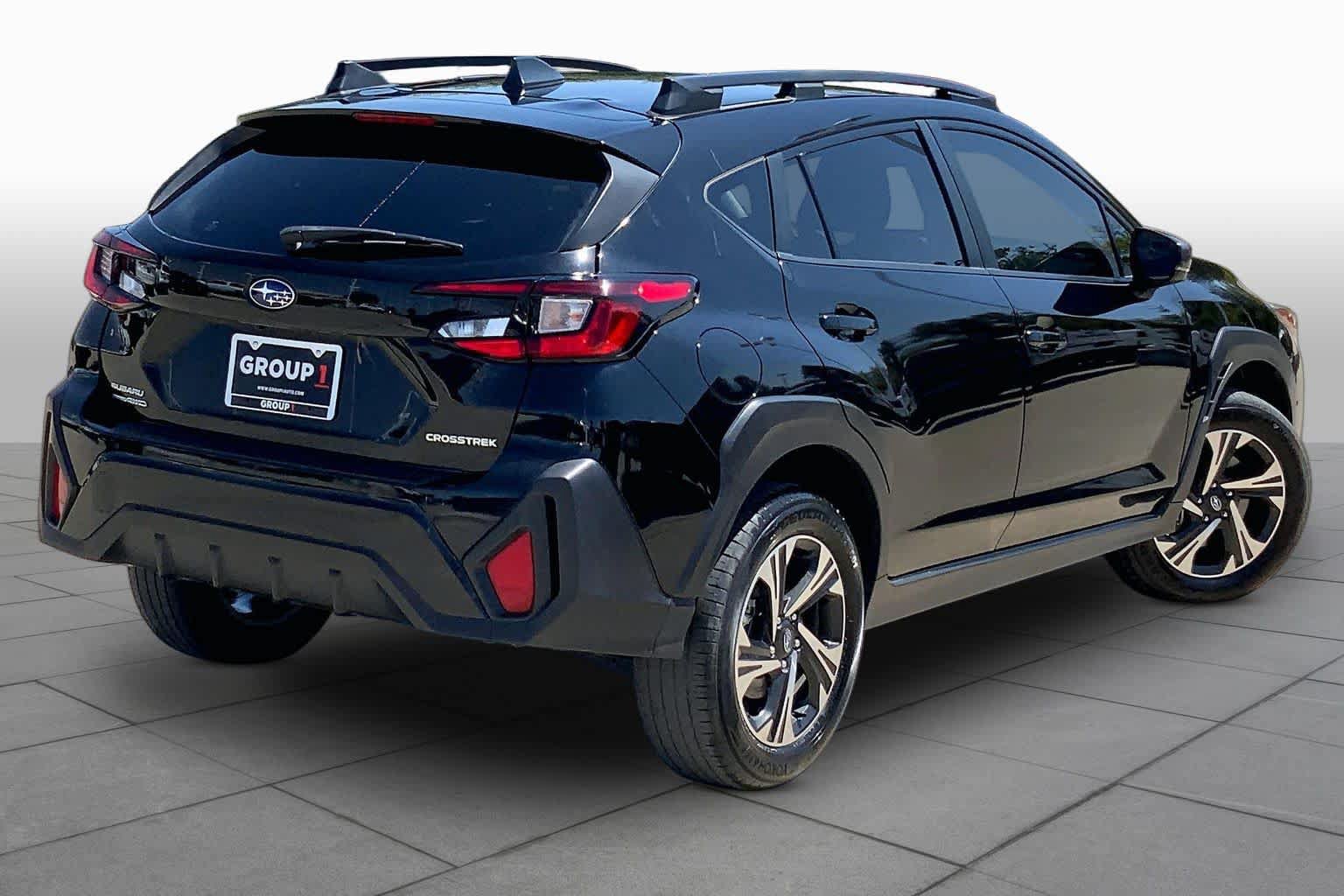 Used 2024 Subaru Crosstrek 2.0i Premium AWD/4WD image 13