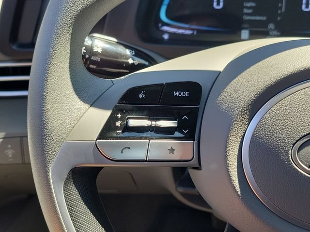 Certified 2026 Hyundai Elantra SE FWD image 7