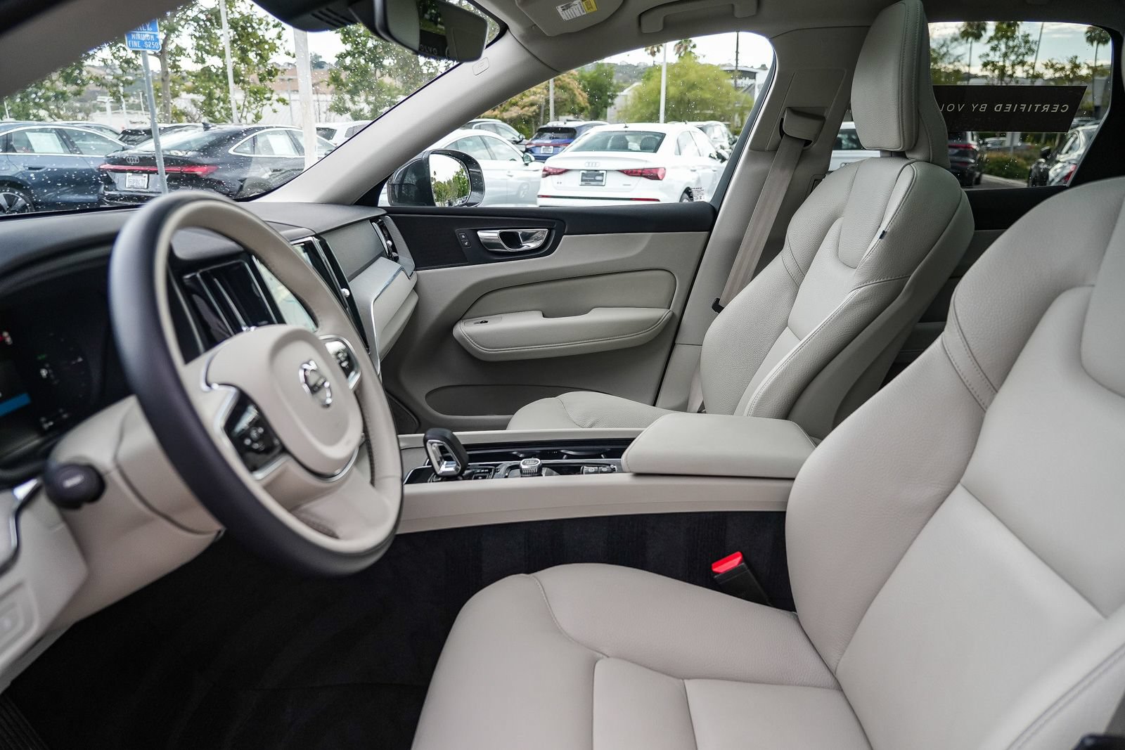 Used 2023 Volvo XC60 T8 Plus AWD/4WD image 20