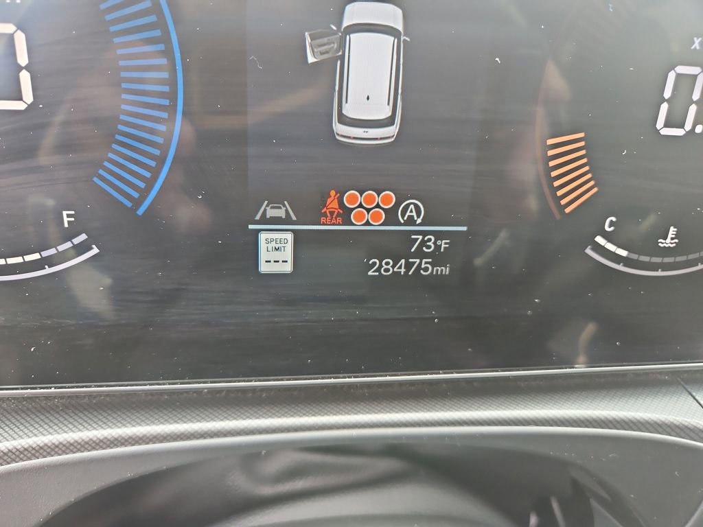 Used 2025 Hyundai Santa Fe SEL FWD image 23