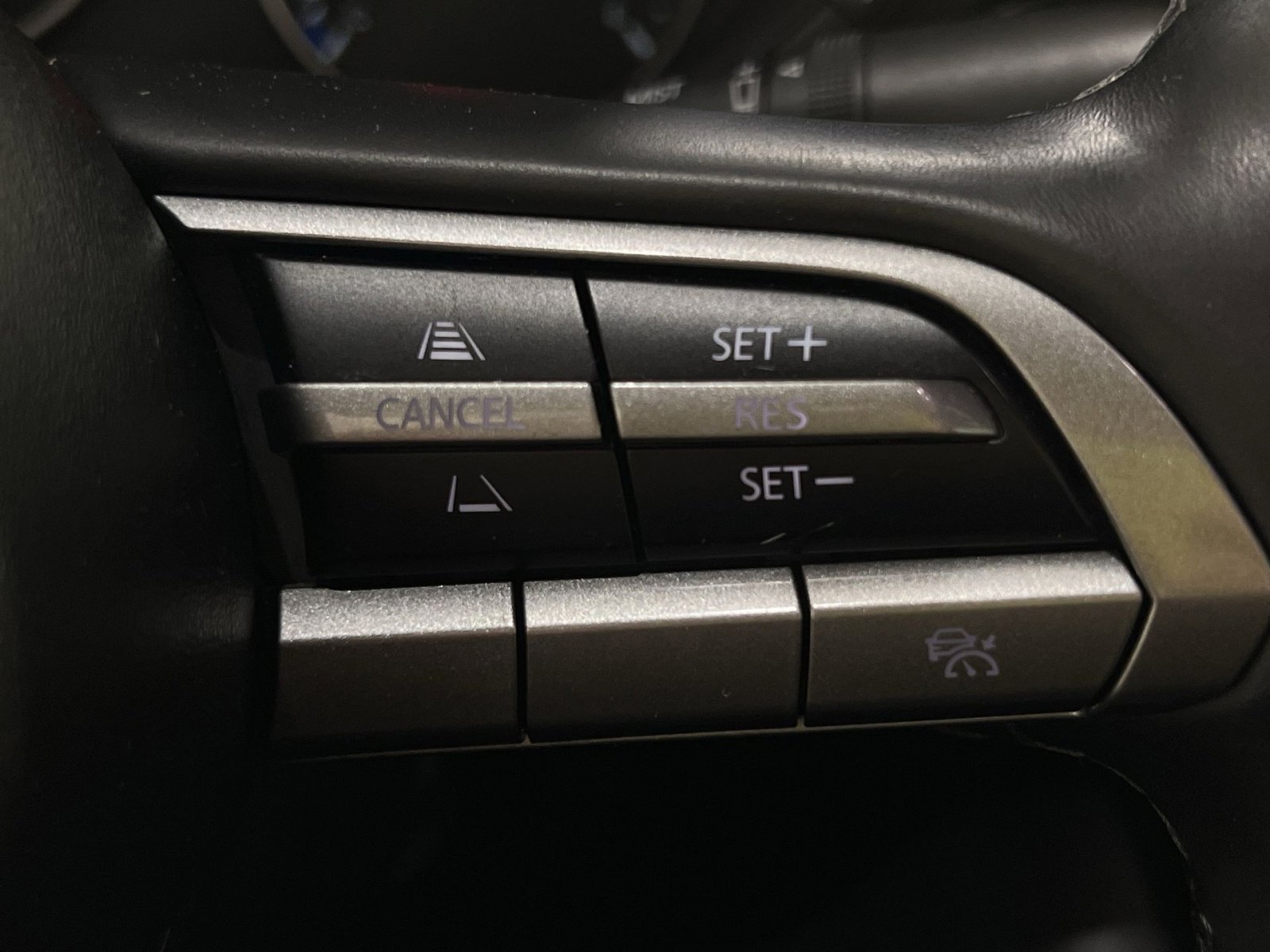 Used 2021 MAZDA MAZDA3 s FWD image 35