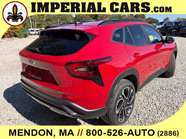 New 2026 Chevrolet Trax RS w/ Sunroof Package FWD image 11