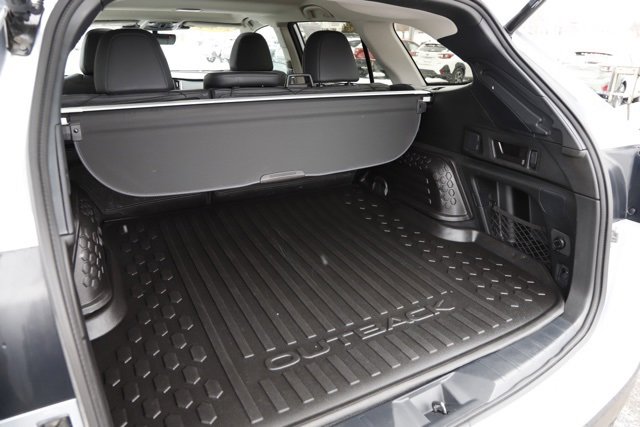 Used 2024 Subaru Outback Limited image 6
