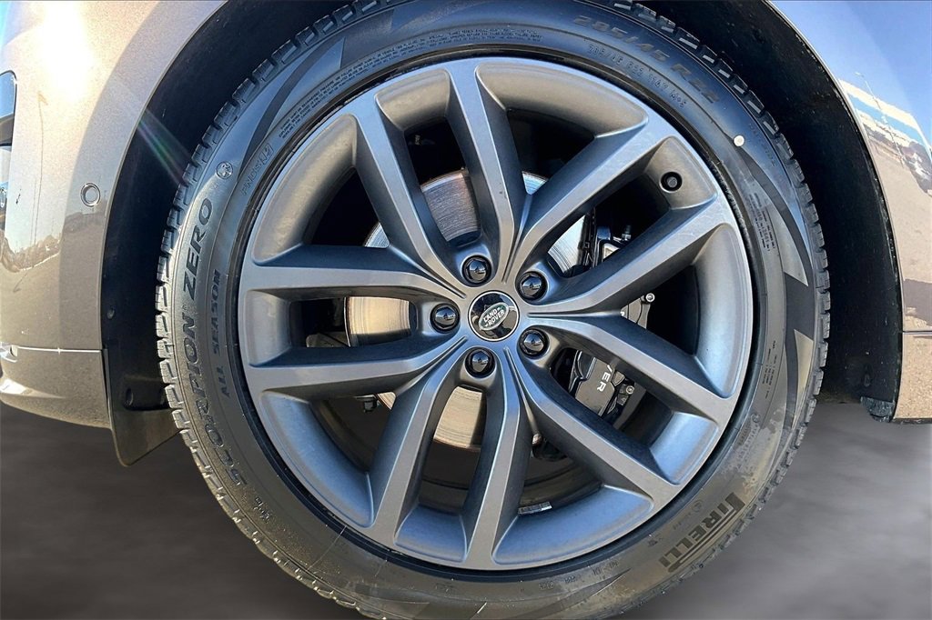 Used 2024 Land Rover Range Rover Sport Dynamic SE image 8