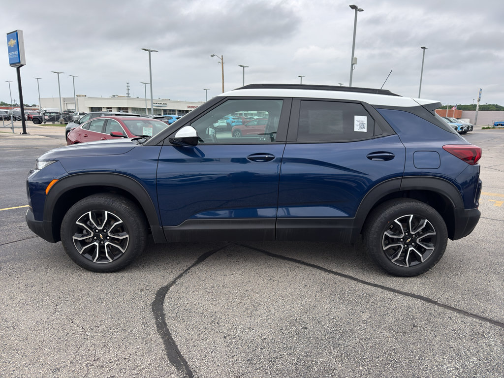 Used 2023 Chevrolet TrailBlazer ACTIV w/ Convenience Package AWD/4WD image 6