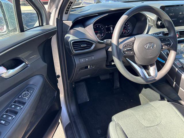 Used 2023 Hyundai Santa Fe SE image 9