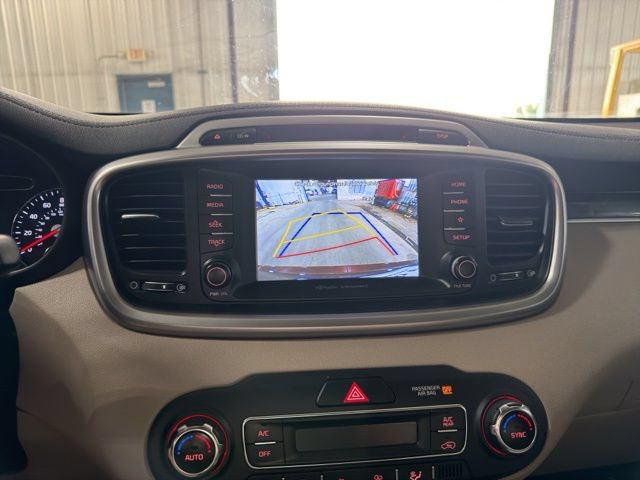 Used 2019 Kia Sorento FWD V6 w/ LX V6 Convenience Package image 9