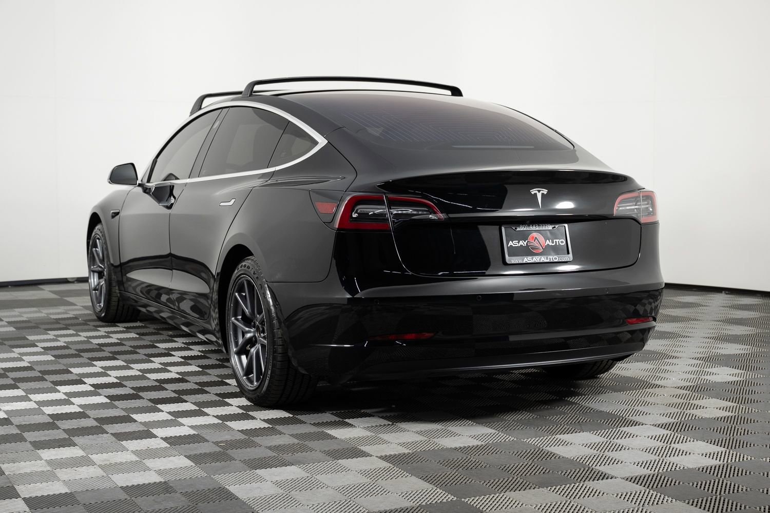 Used 2018 Tesla Model 3 Long Range image 5