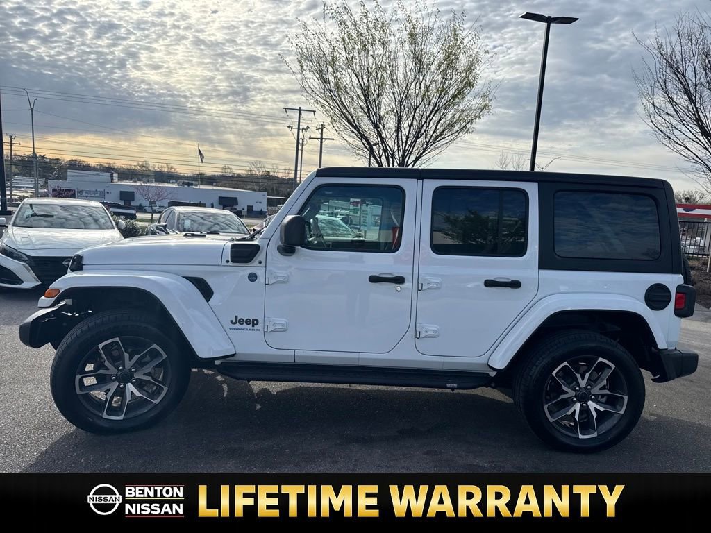 Used 2024 Jeep Wrangler Unlimited w/ Convenience Group image 5