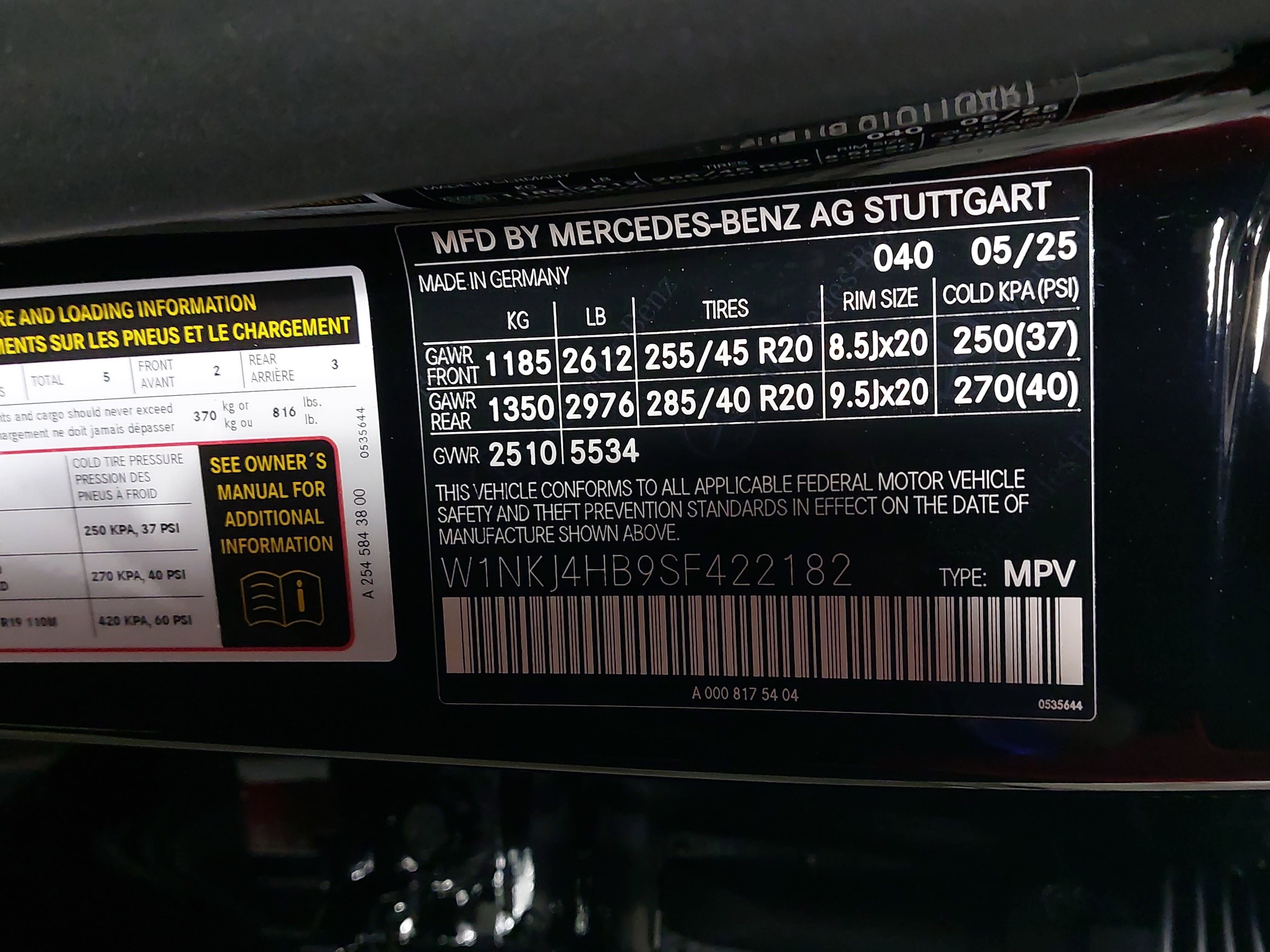 Used 2025 Mercedes-Benz GLC 300 4MATIC image 37