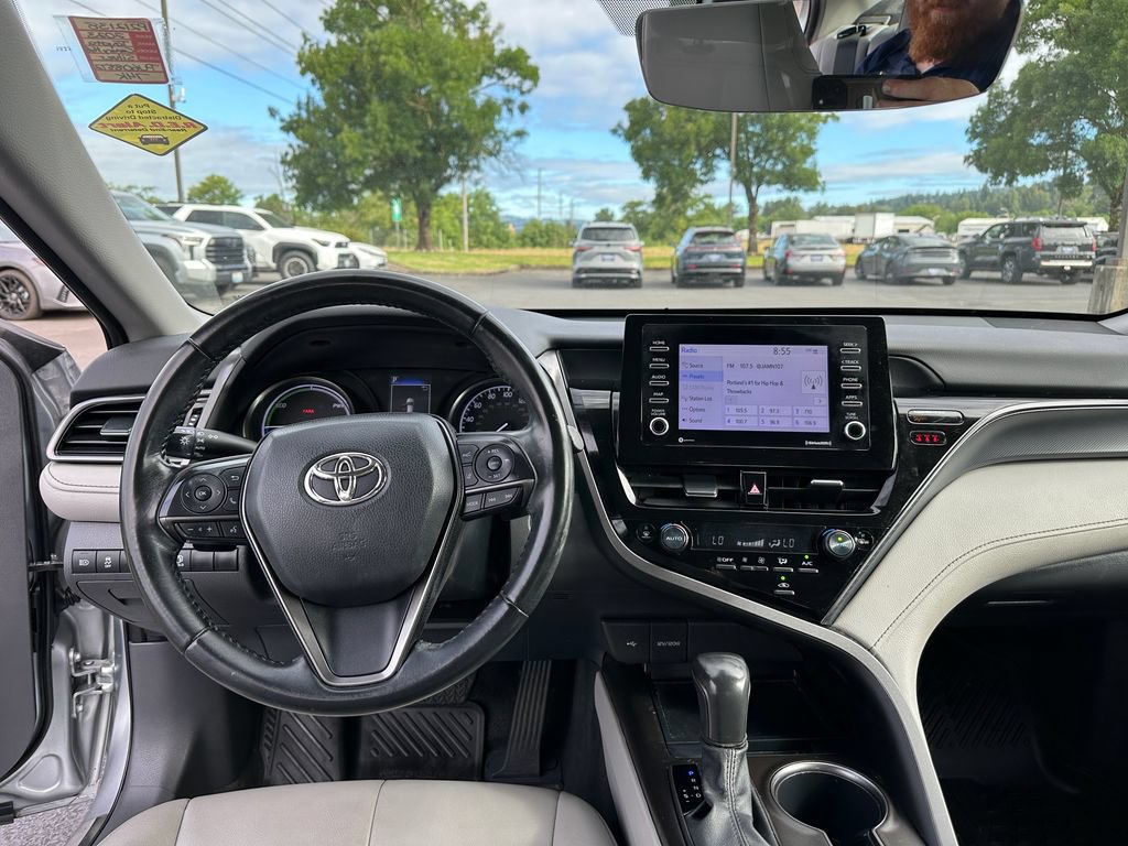 Used 2023 Toyota Camry SE FWD image 14
