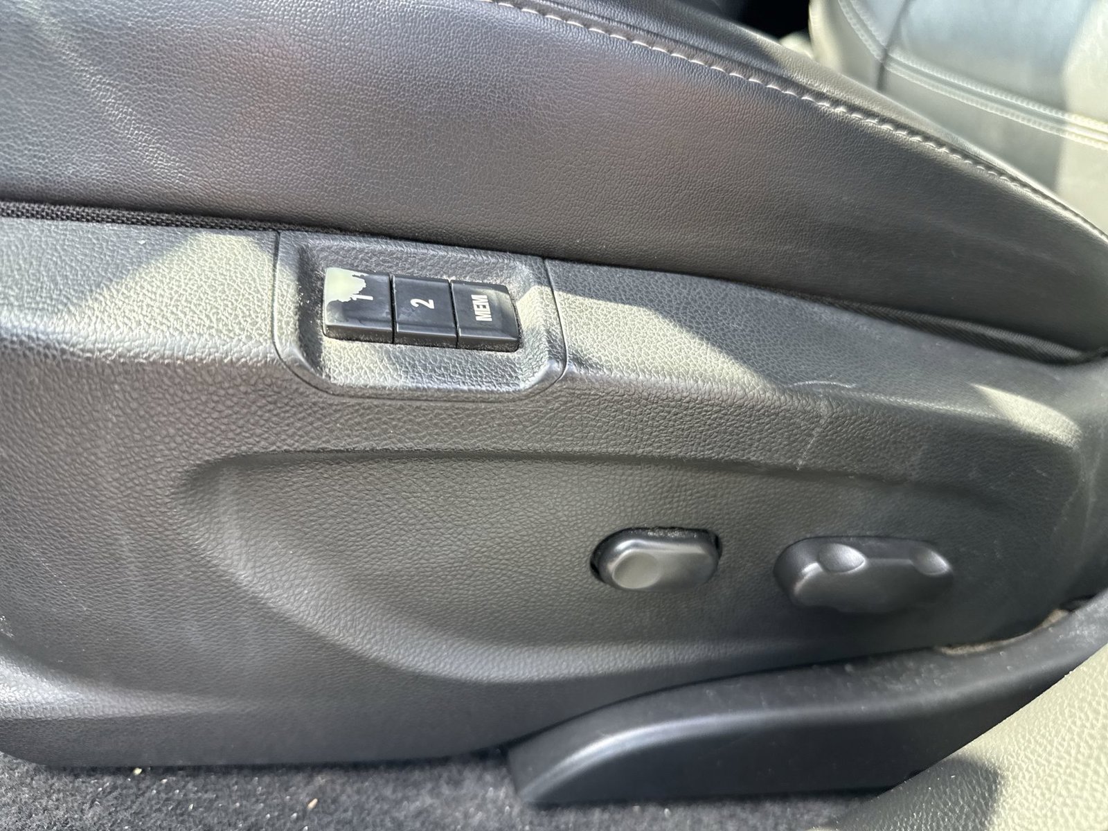 Used 2014 Buick Encore Leather AWD/4WD image 12