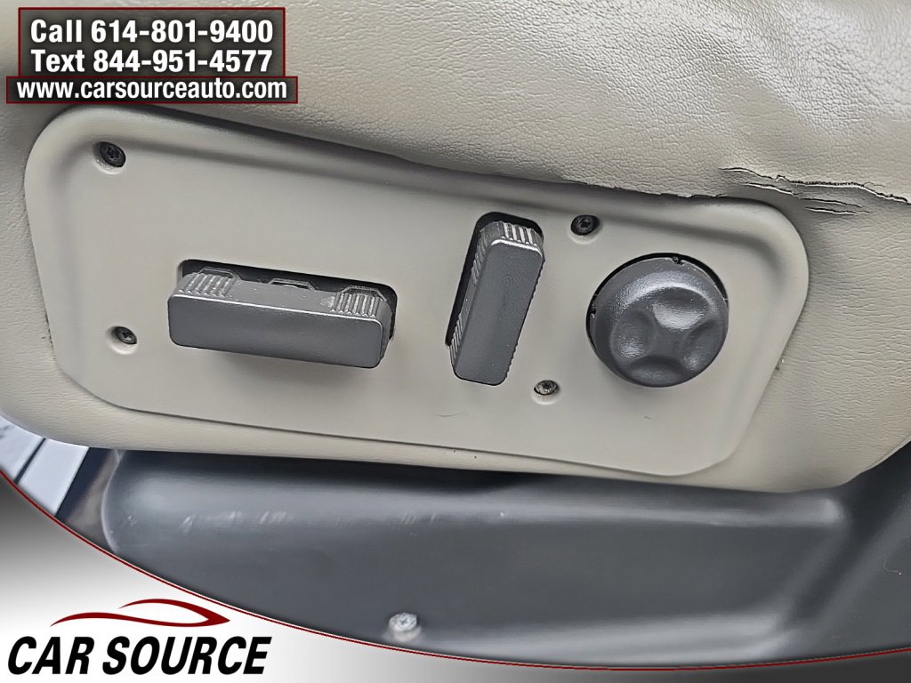 Used 2004 HUMMER H2 w/ Preferred Equipment Group image 19