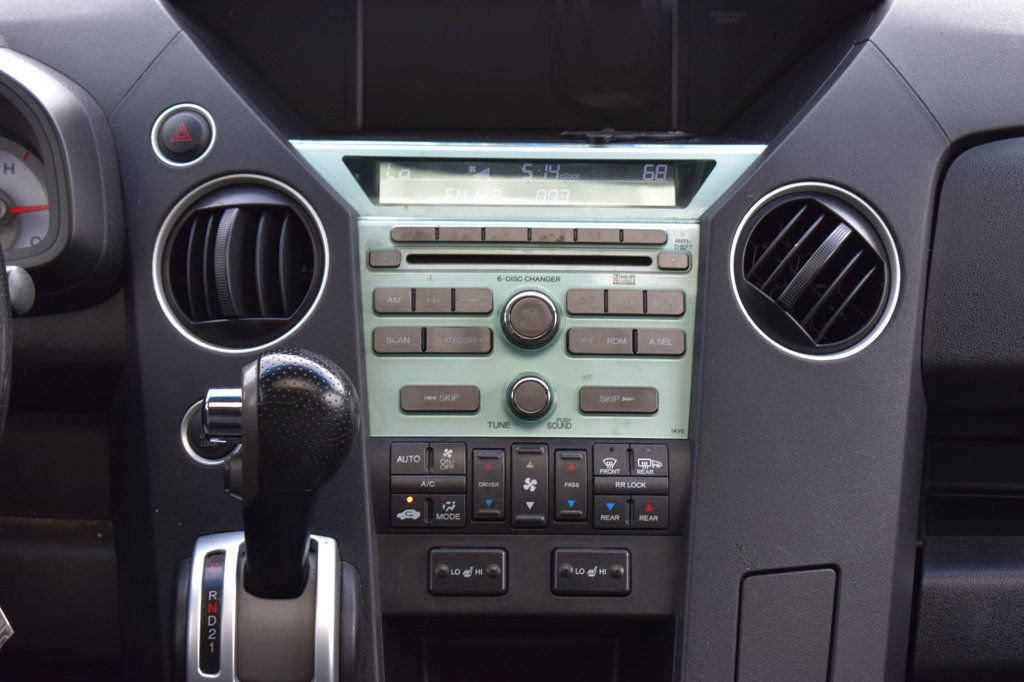 Used 2010 Honda Pilot Touring image 30