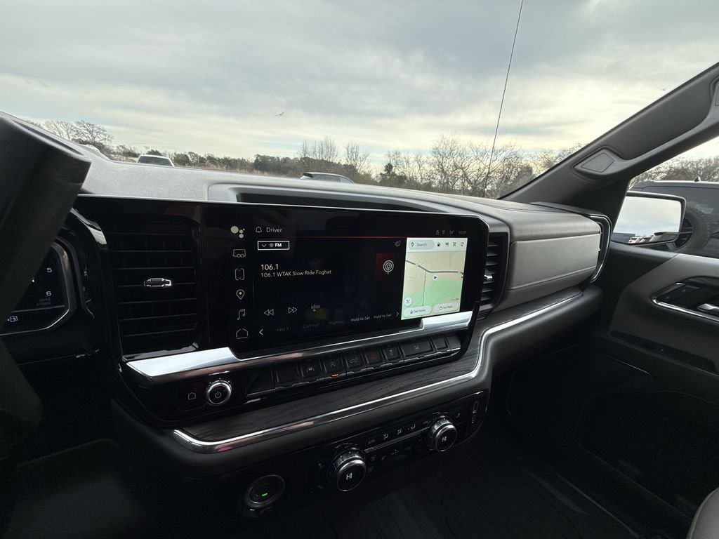 Certified 2024 GMC Sierra 1500 SLT image 19