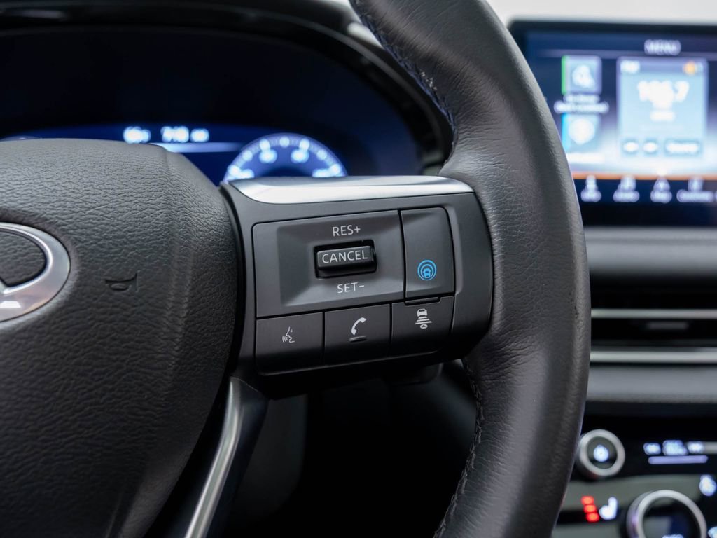 Used 2023 INFINITI QX60 Luxe w/ Cargo Package image 31