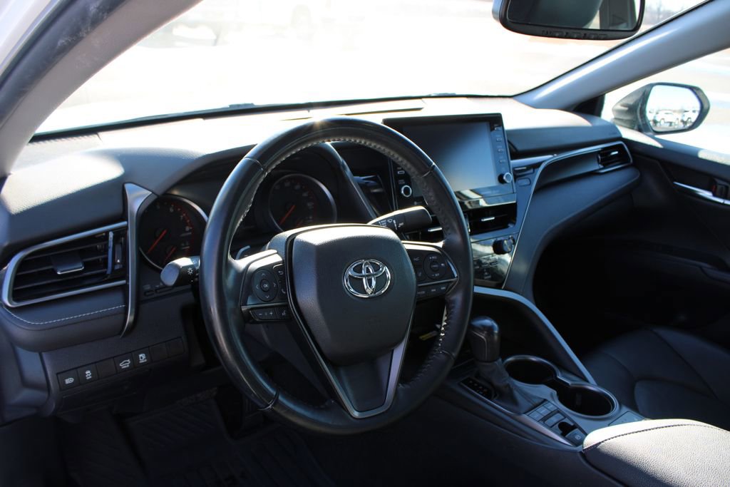 Used 2023 Toyota Camry XSE image 23
