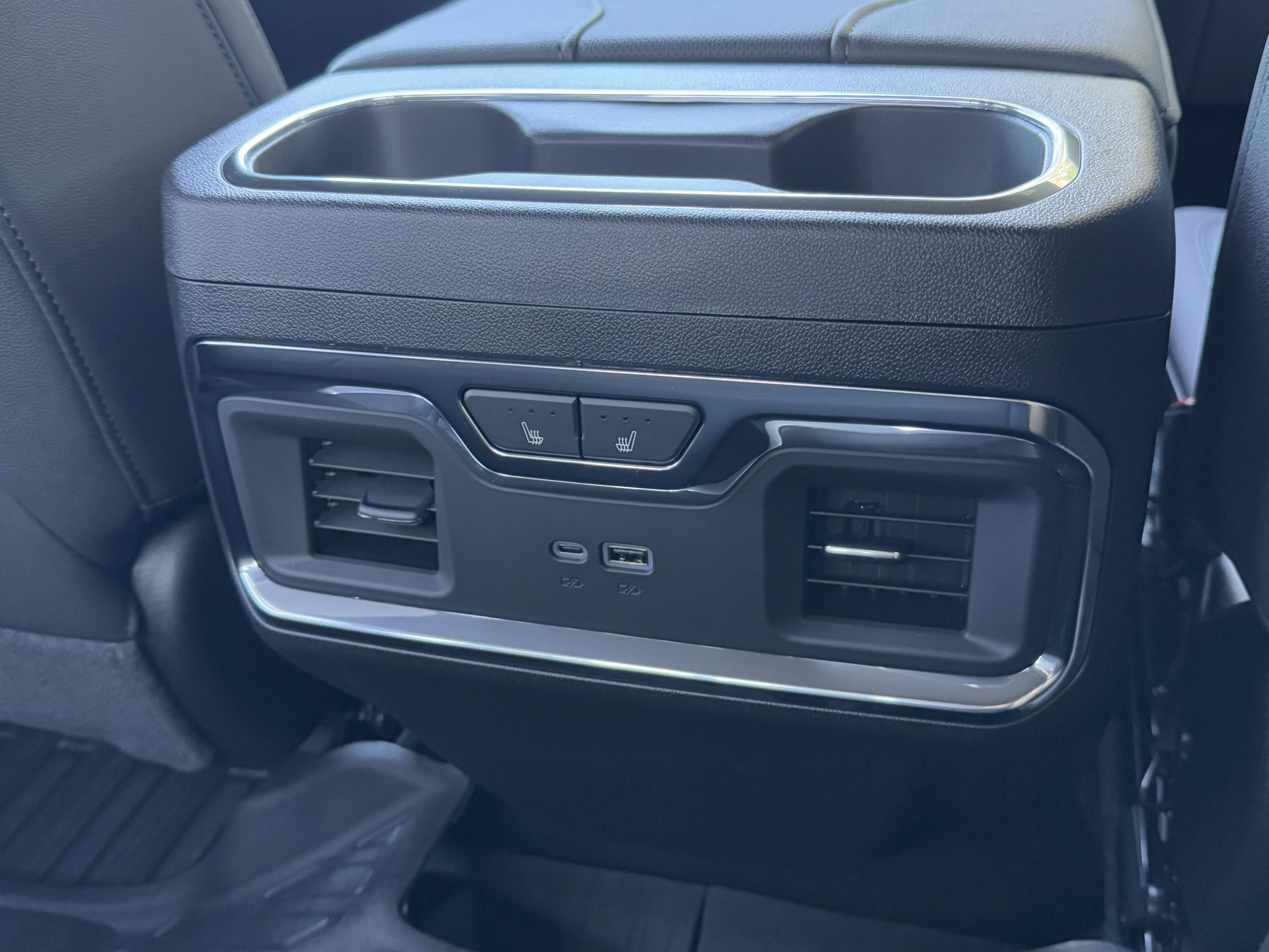 New 2026 GMC Sierra 2500 SLT w/ SLT Premium Package image 29