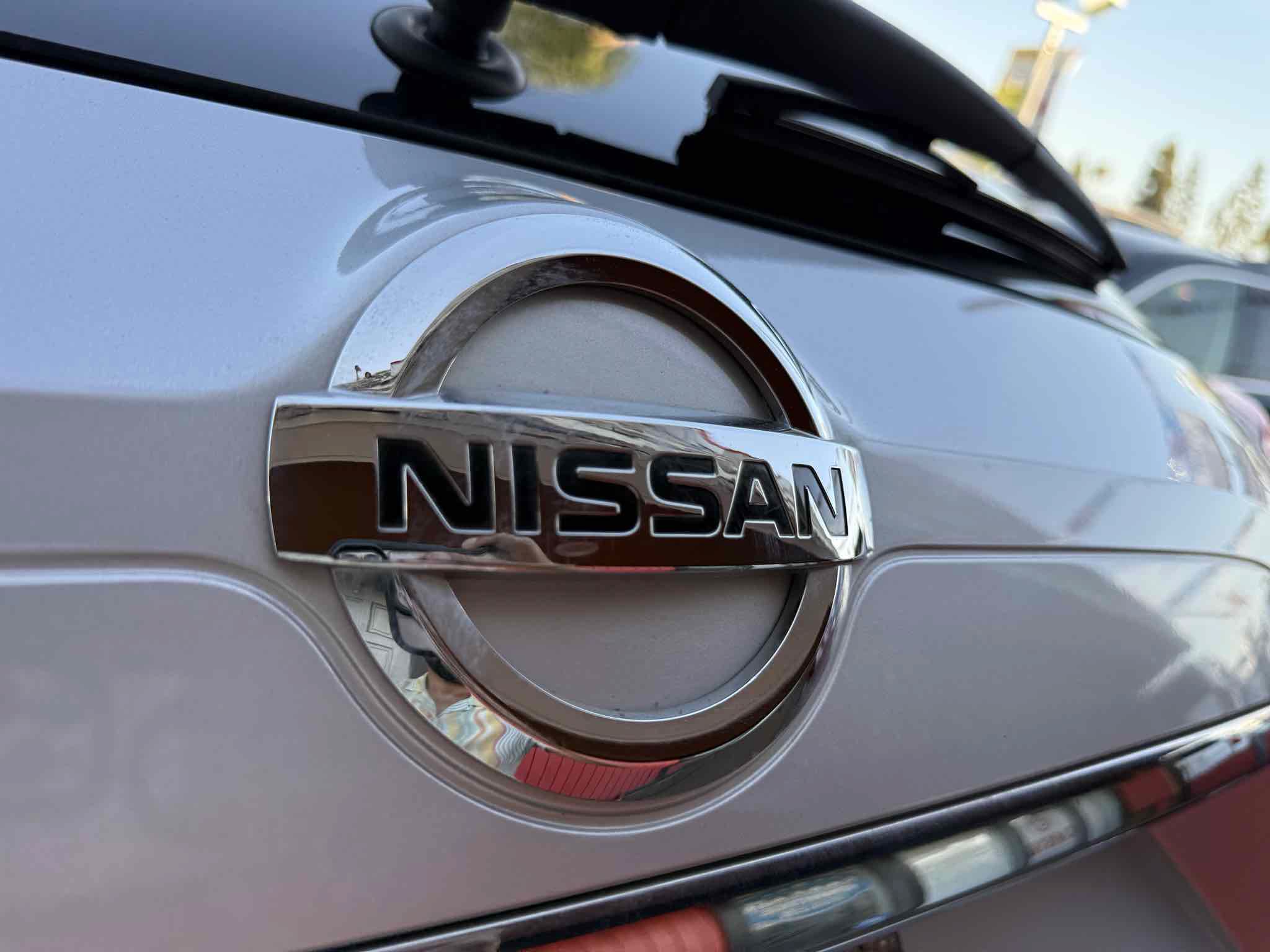 Used 2017 Nissan Rogue SV FWD image 78