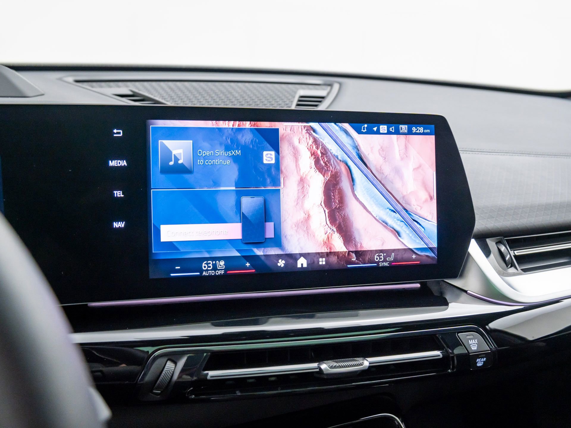 Used 2025 BMW X2 xDrive28i w/ Premium Package image 22