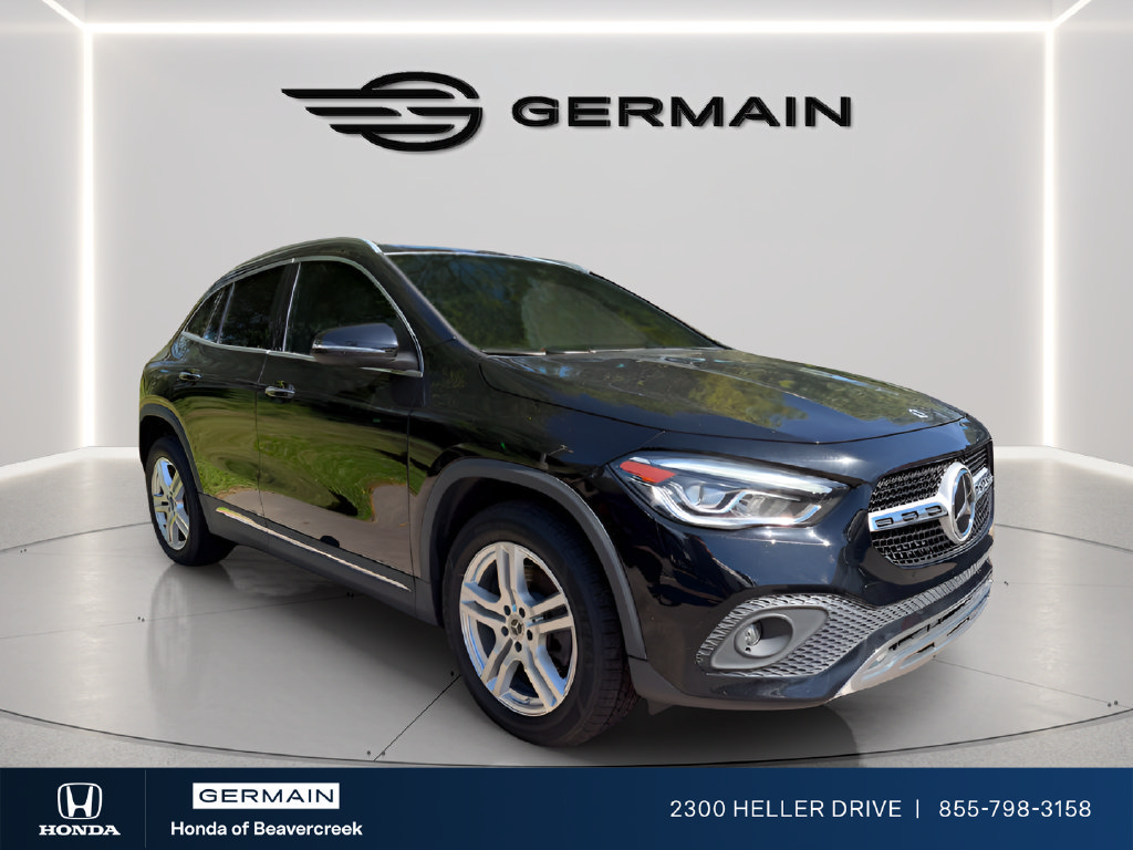 Used 2021 Mercedes-Benz GLA 250 4MATIC w/ Premium Package image 2