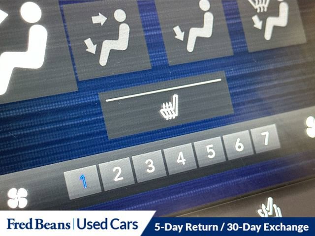 Used 2019 Chrysler 300 S RWD image 21