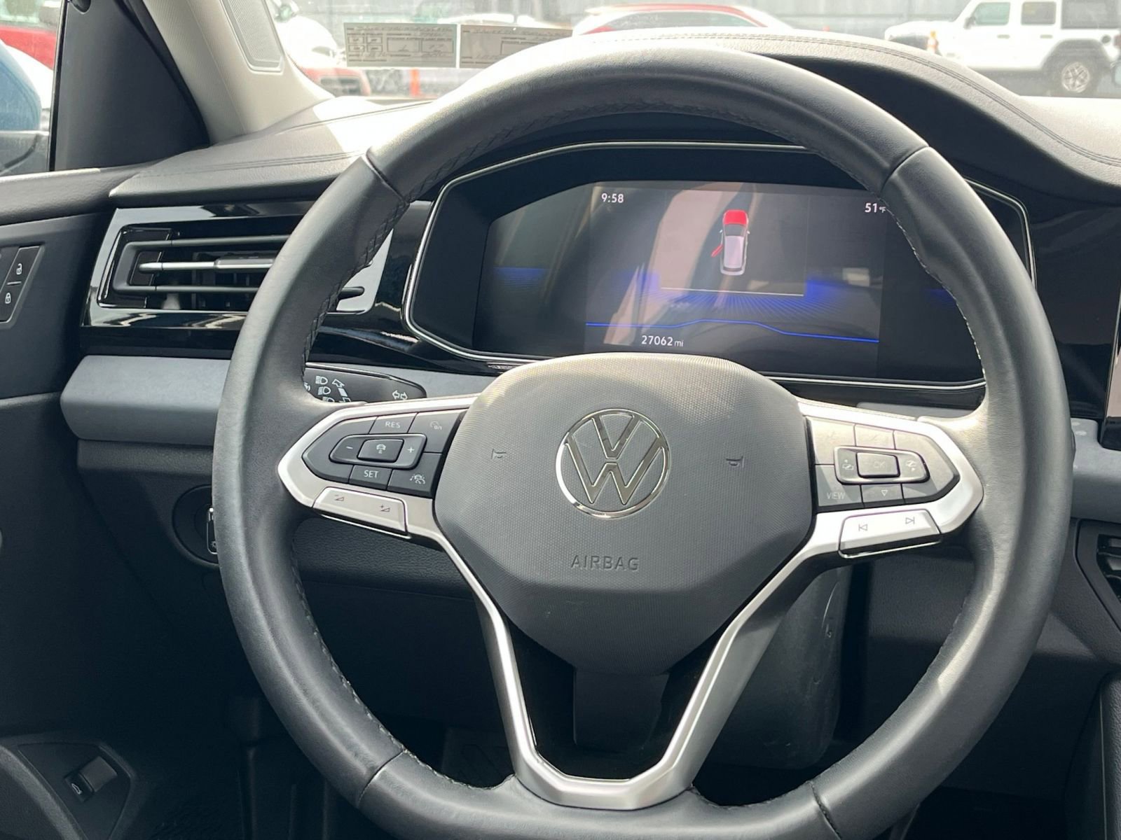 Used 2025 Volkswagen Jetta SE image 28