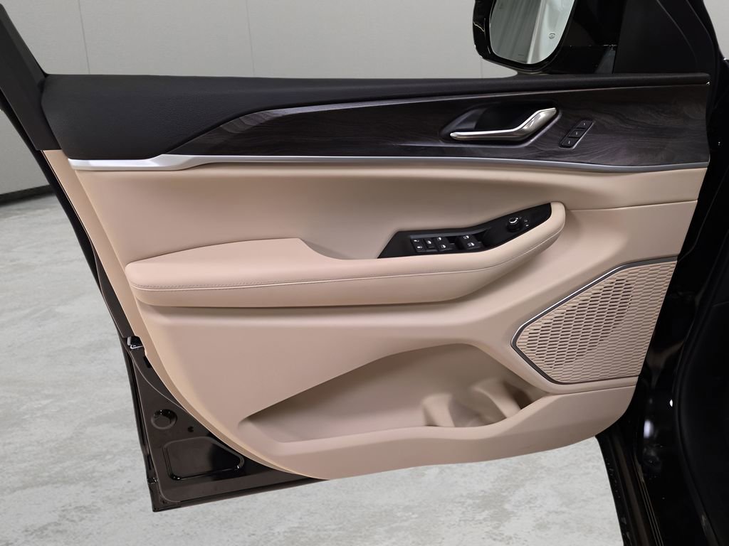 New 2026 Jeep Grand Cherokee Limited image 10