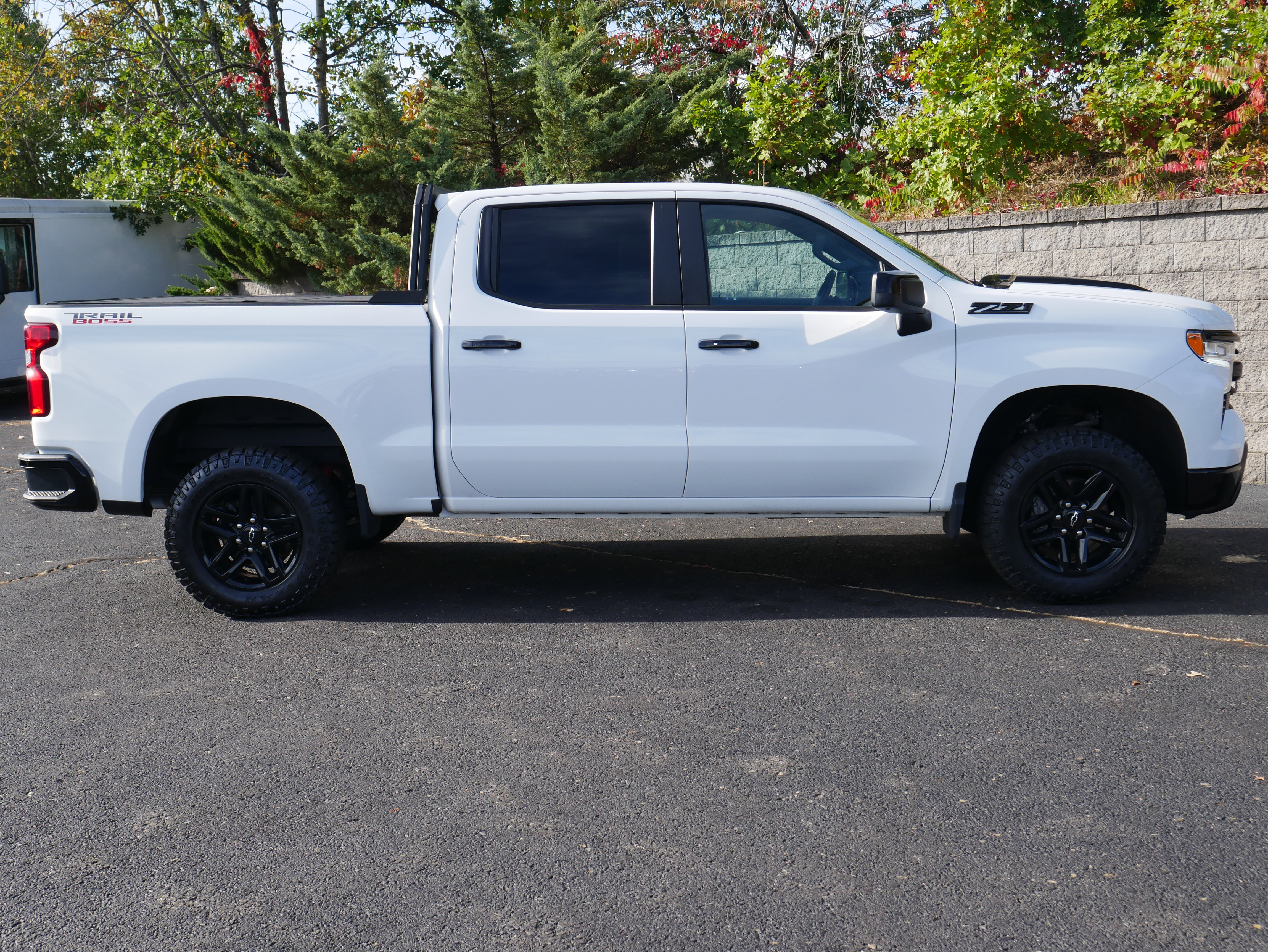 Certified 2022 Chevrolet Silverado 1500 LT Trail Boss image 11