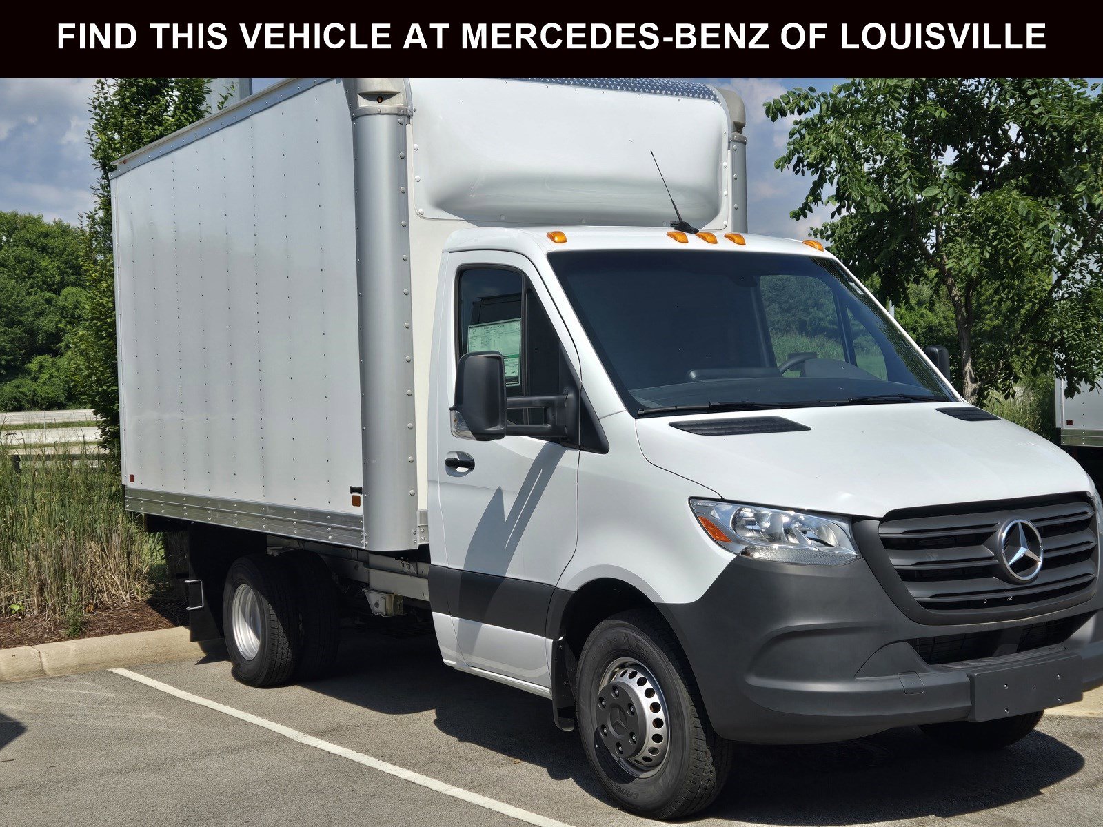 New 2024 Mercedes-Benz Sprinter 4500 image 1