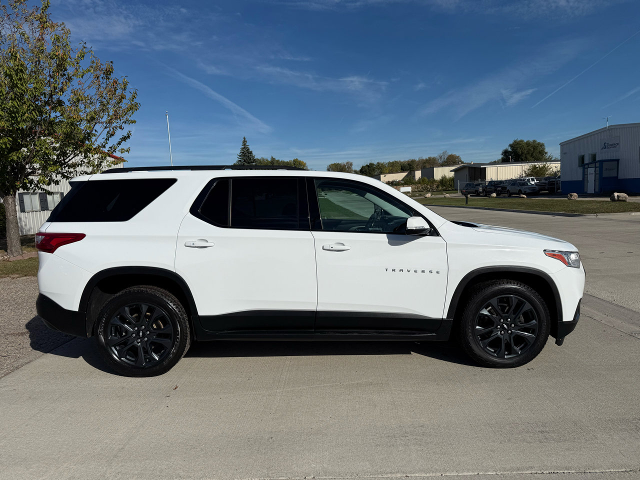 Used 2019 Chevrolet Traverse RS image 2
