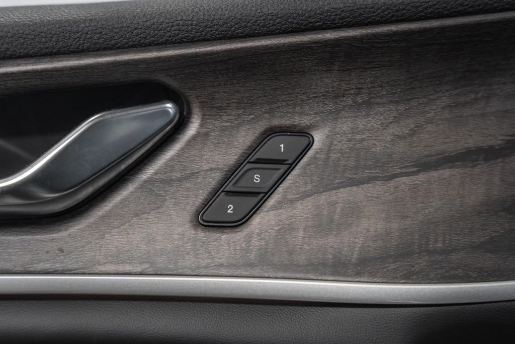 New 2025 Jeep Grand Cherokee Limited image 40