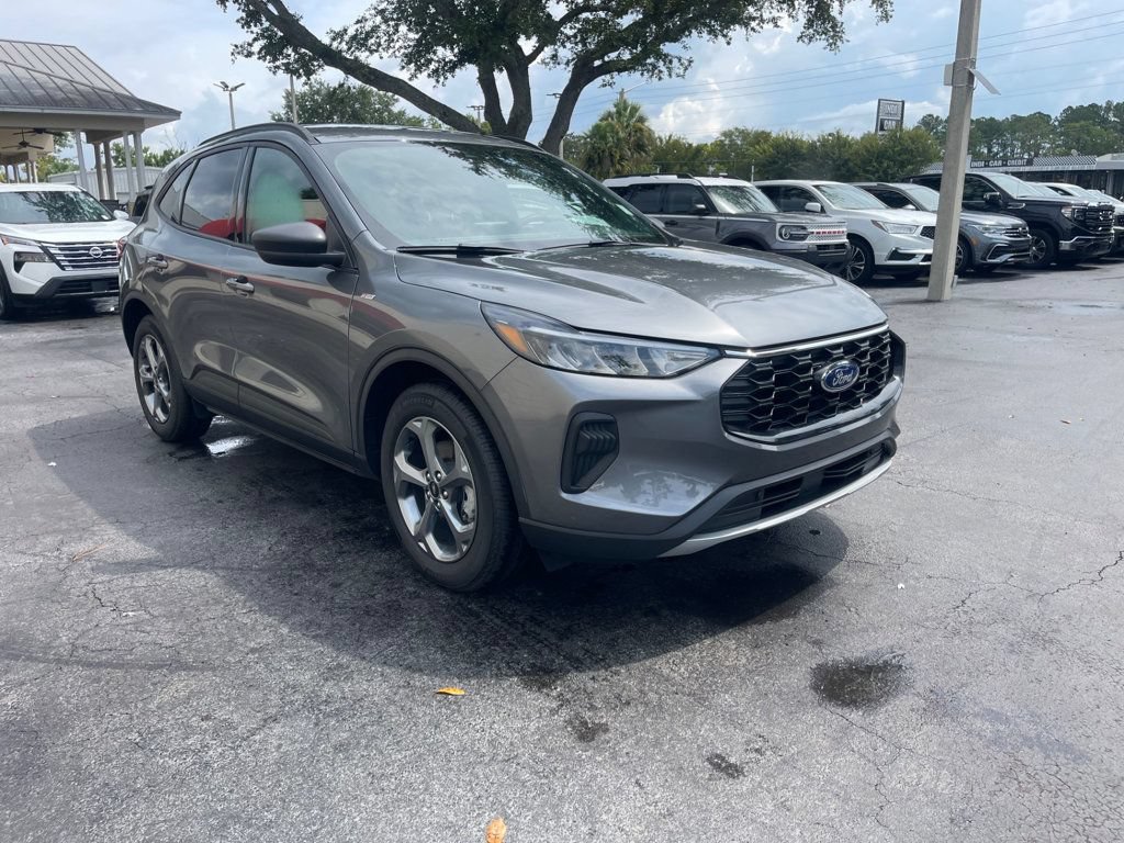 Used 2026 Ford Escape ST-Line FWD image 8