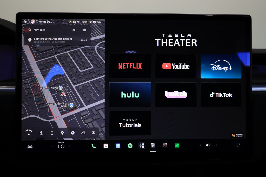 Used 2022 Tesla Model X Plaid AWD/4WD image 39