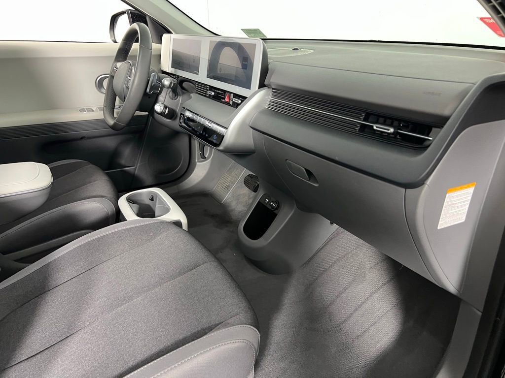 Used 2024 Hyundai Ioniq 5 SEL image 32