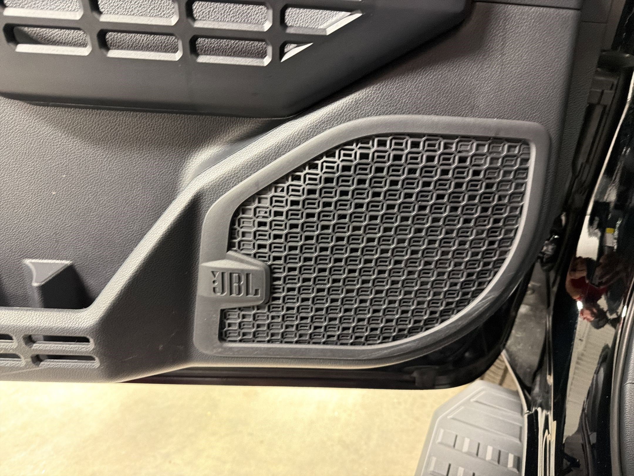 Used 2025 Toyota 4Runner Limited image 21