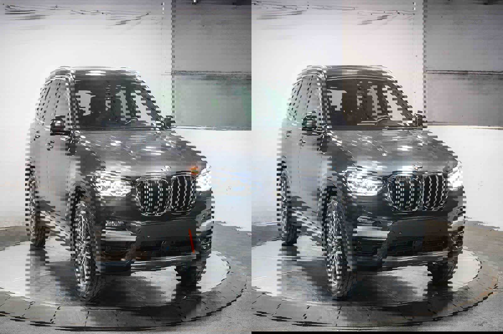 Used 2019 BMW X3 xDrive30i w/ Executive Package image 2