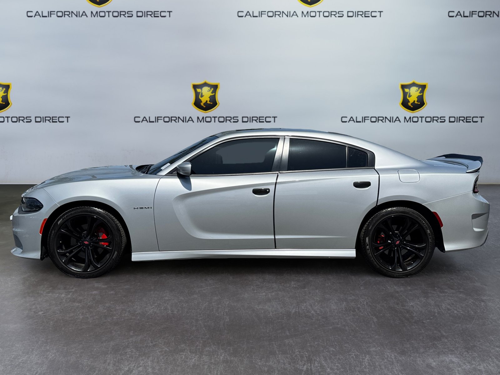 Used 2020 Dodge Charger R/T w/ Navigation & Travel Group RWD image 2