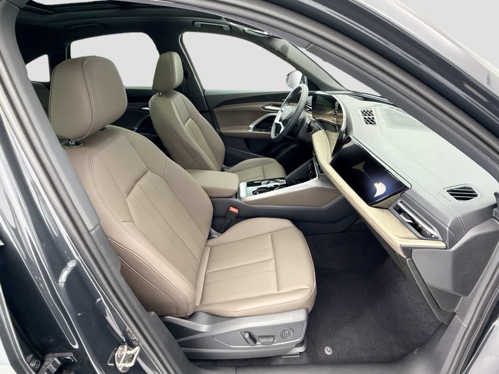 Used 2026 Audi Q5 Premium Plus w/ Premium Plus AWD/4WD image 20