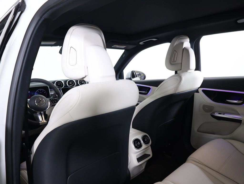 Used 2026 Mercedes-Benz GLC 300 4MATIC image 44