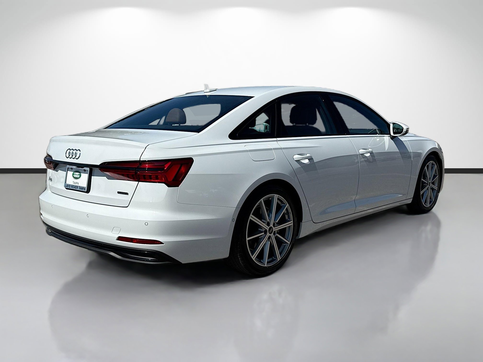 Used 2025 Audi A6 2.0T Premium w/ Convenience Plus Package image 5