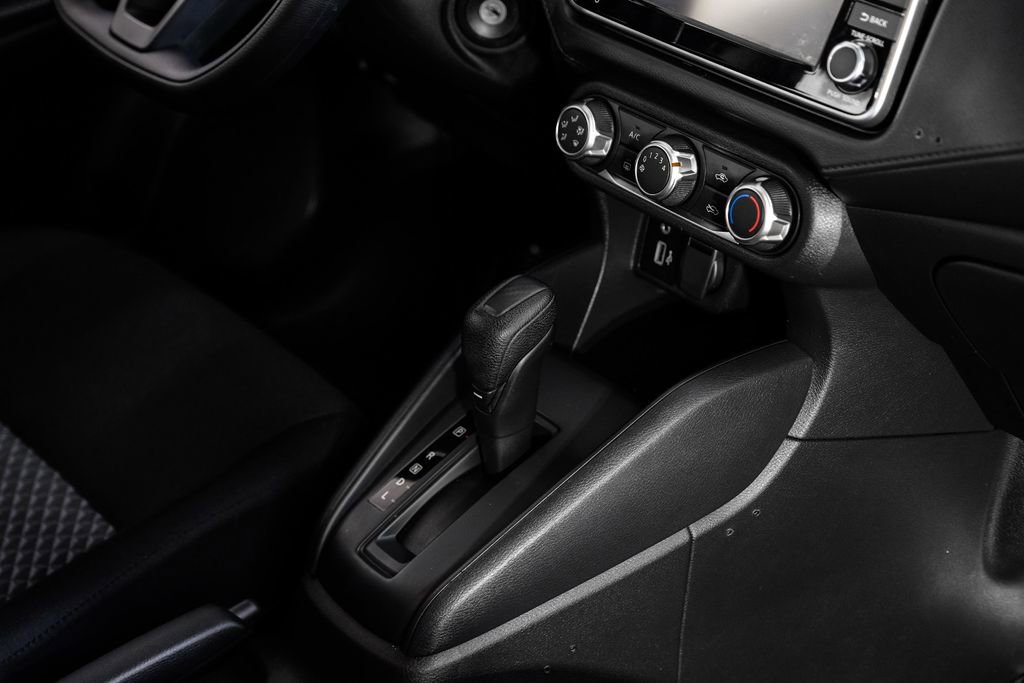 Used 2024 Nissan Versa S w/ Trunk Package image 20