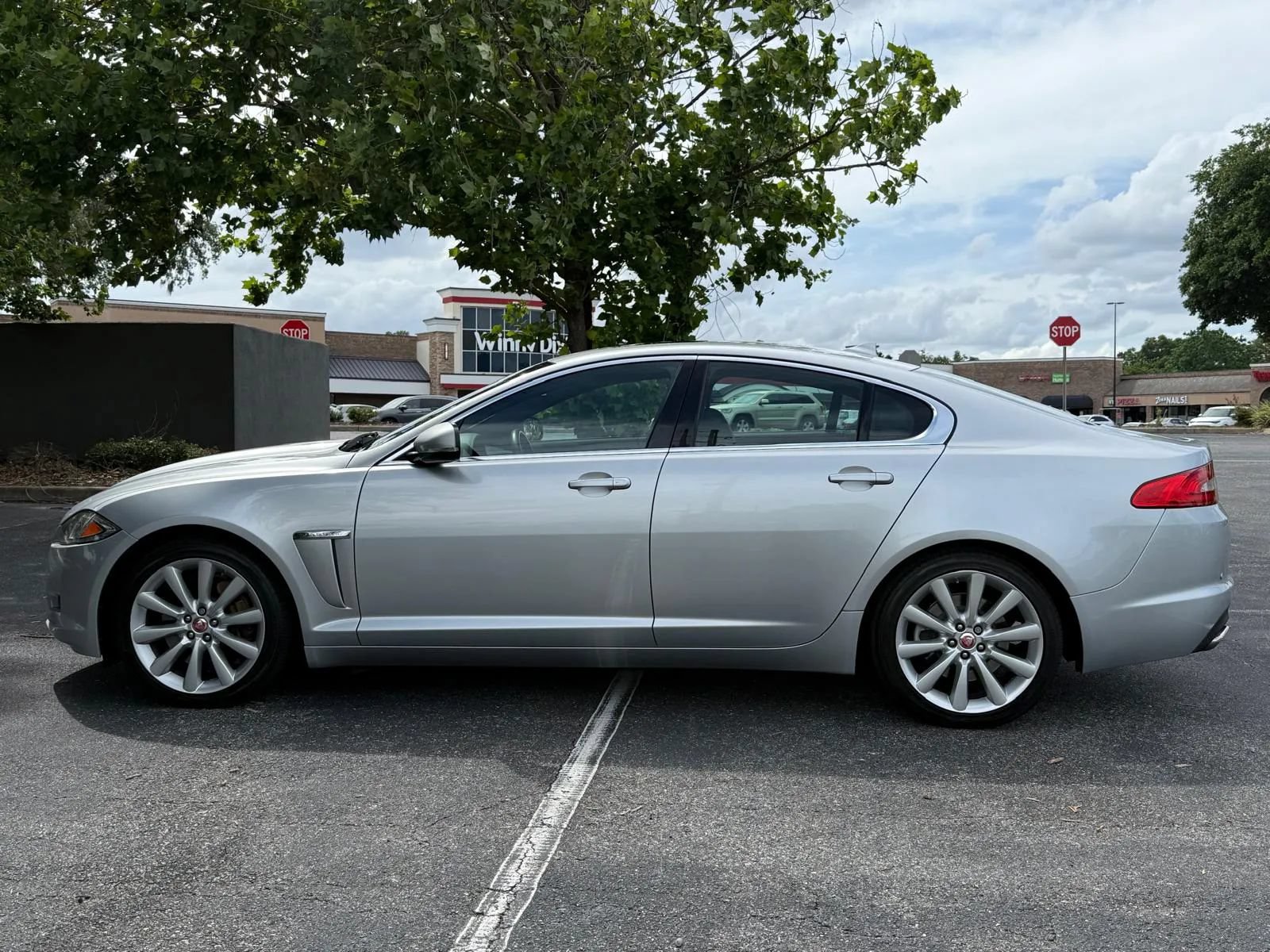 Used 2014 Jaguar XF 3.0 AWD/4WD image 8