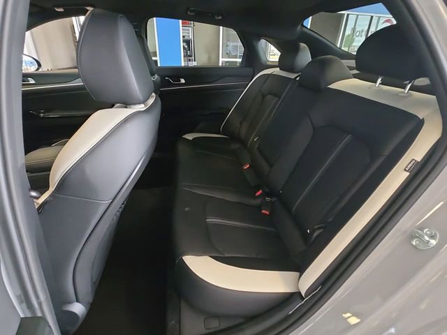 Used 2025 Kia K5 GT-Line w/ GT-Line Premium Package image 23