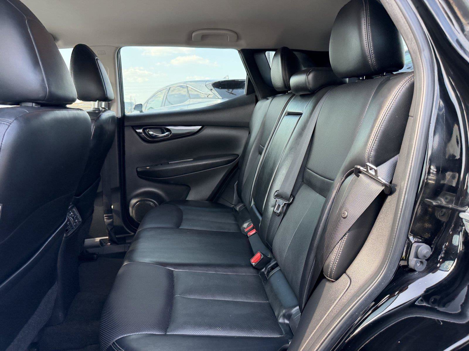 Used 2022 Nissan Rogue Sport SL AWD/4WD image 18