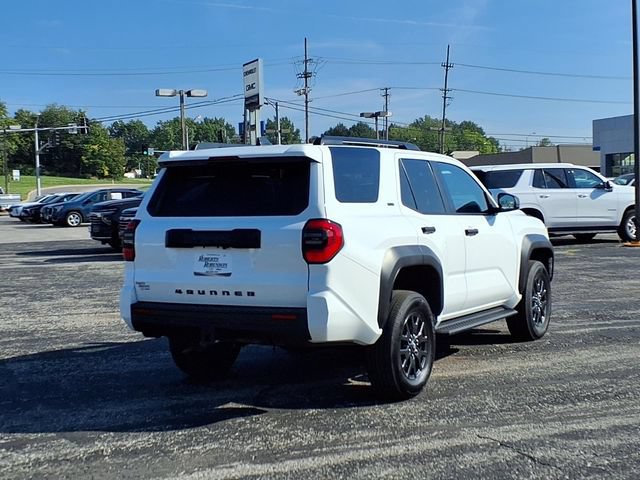 Used 2025 Toyota 4Runner SR5 AWD/4WD image 5