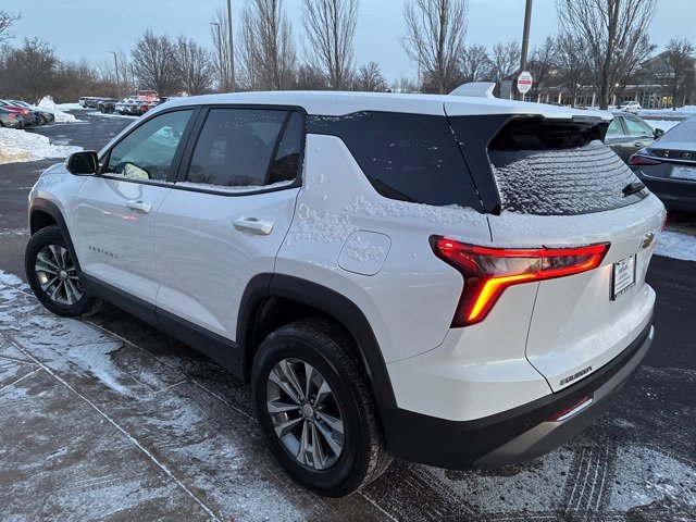 Used 2025 Chevrolet Equinox LT image 4