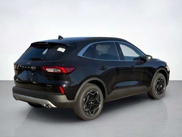 New 2026 Ford Escape Platinum image 3