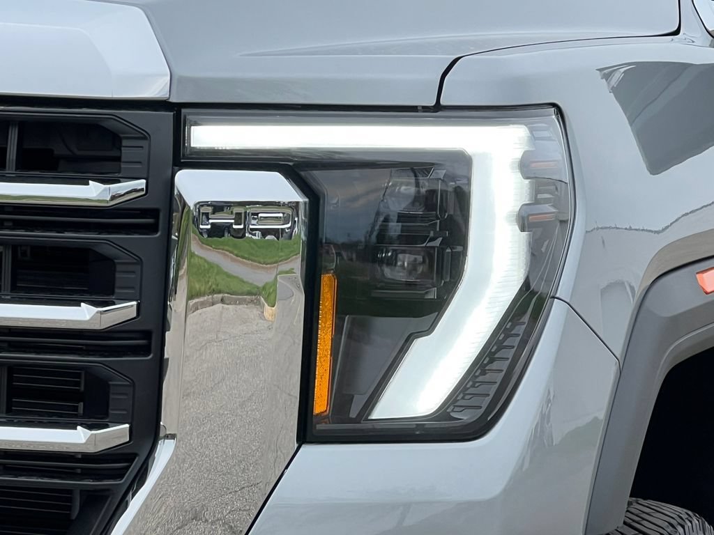 New 2026 GMC Sierra 2500 SLE w/ SLE Value Package; AWD/4WD image 43