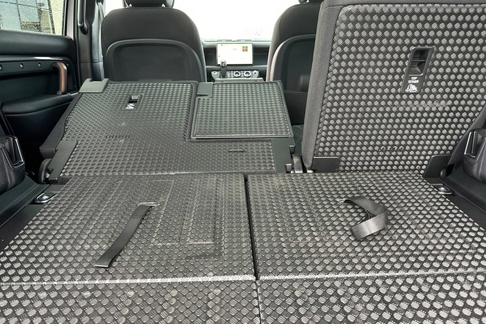 Used 2024 Land Rover Defender 110 X image 33